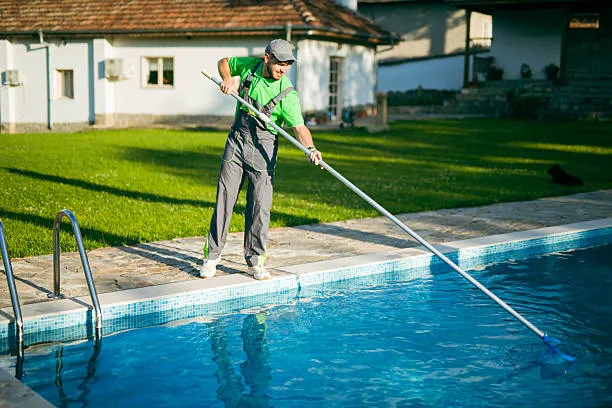 Step by Step process to clean a green pool