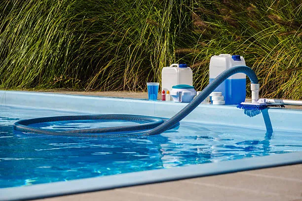 diy-swimming-pool-cleaning-in-houston